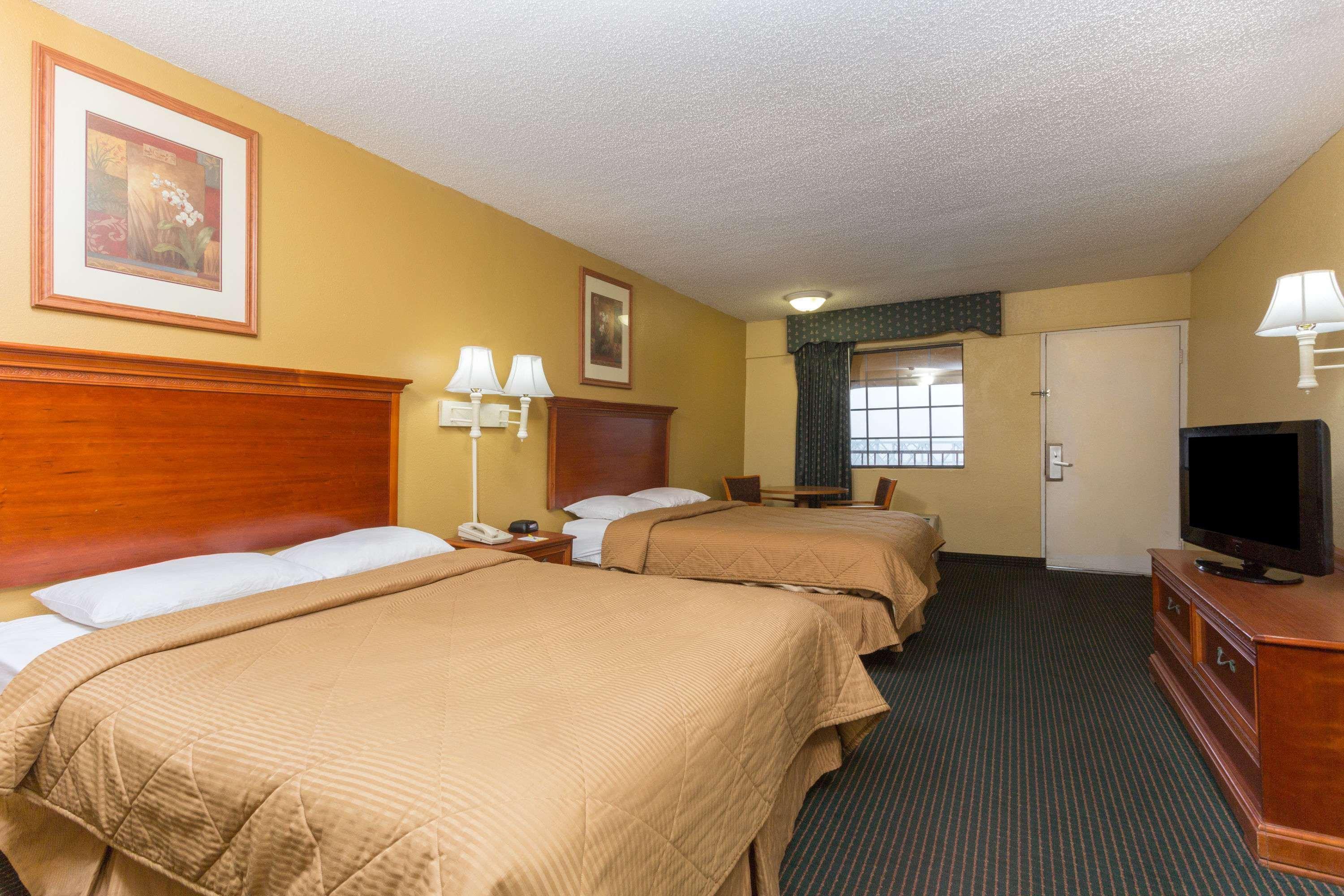 Days Inn & Suites By Wyndham Vicksburg Exterior foto